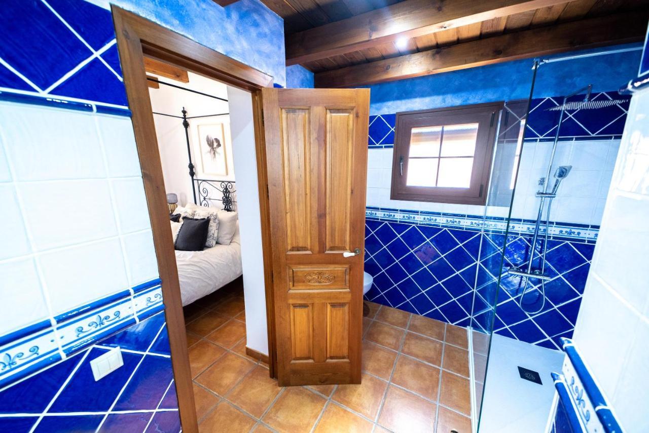 La Jacaranda Villa *